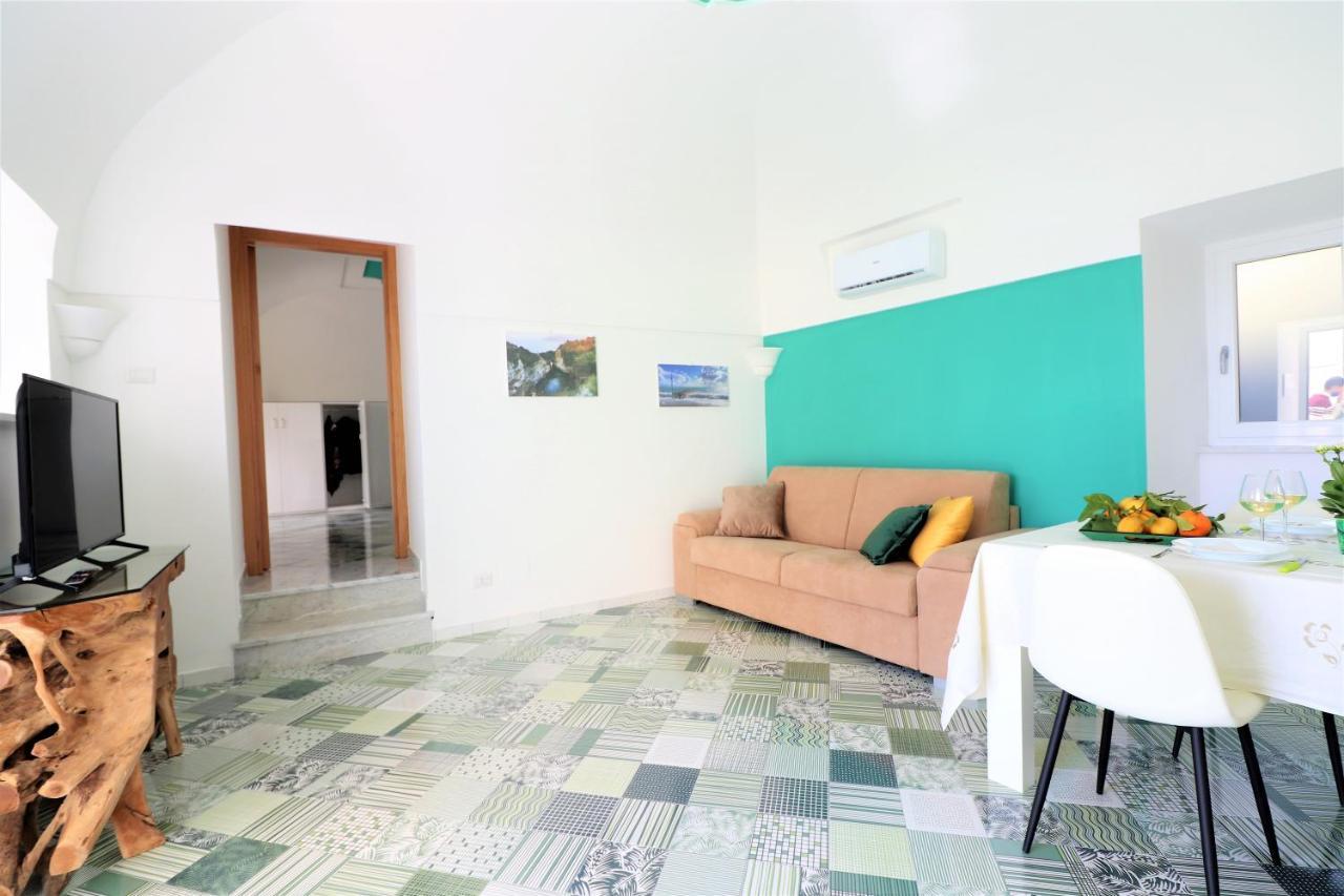 Mary'S Apartments - De Vivo Realty Massa Lubrense Eksteriør bilde